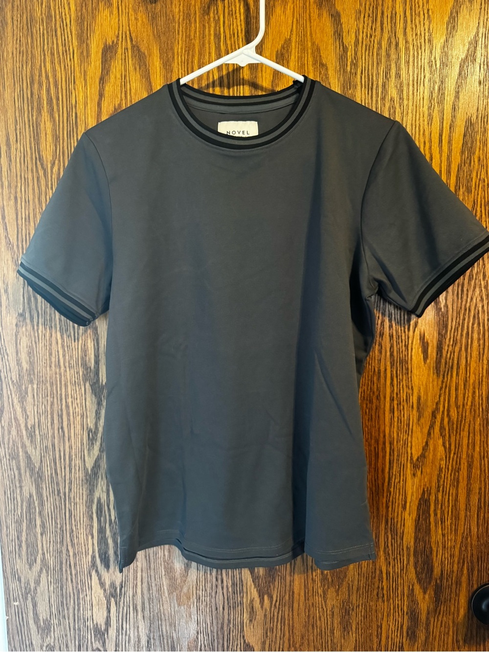 Novel charcoal/black Crewneck T-Shirt